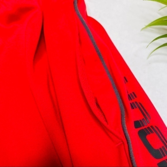 UNDER Armour Boys Red Basketball Shorts - Picture 6 of 10